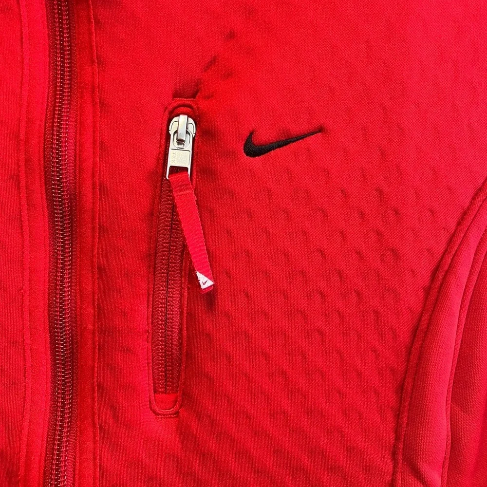 Nike Women's Thermal-Fit Quilted Vest Size Women’s XL Color Red